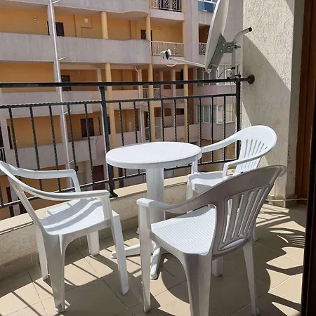 Apartamento Sunny 2-bedroom In Complex Lina By Menada